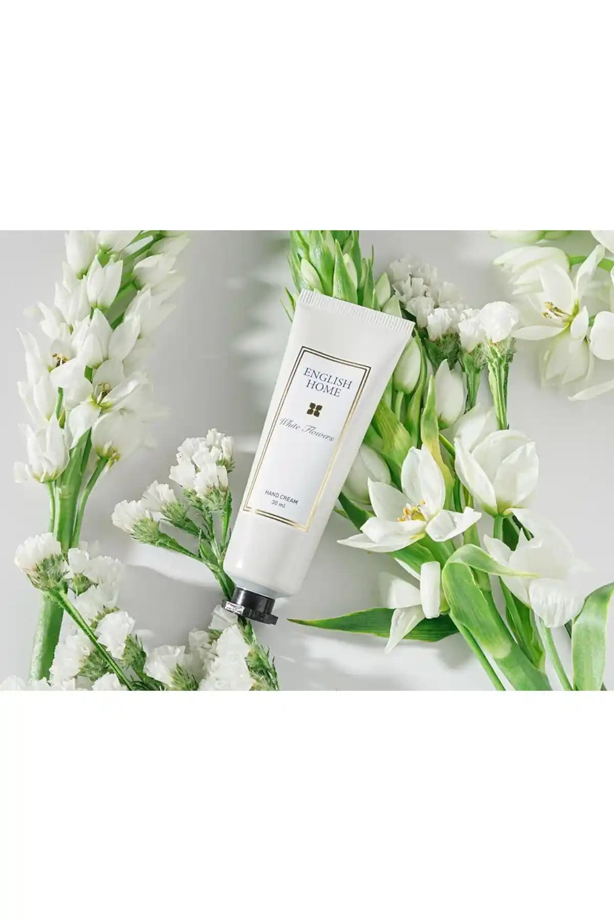 English Home Beyaz Çiçekler El Kremi: Nemlendirme ve Hoş Koku Sunan Günlük Bakım Ürünü