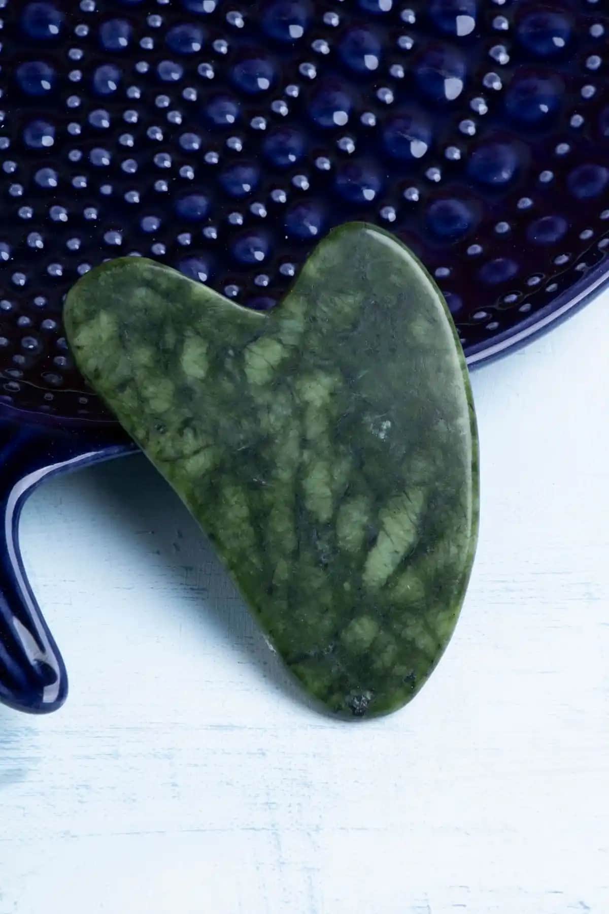 Osmanlı Sertifikalı Yeşim Gua Sha Masaj Taşı ile Doğal Güzellik ve Sağlık Destekleri