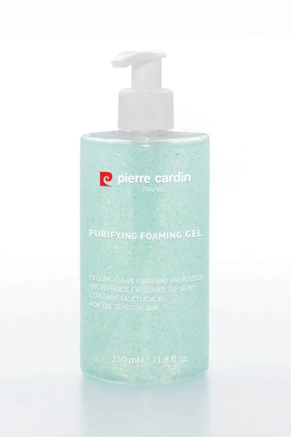 Pierre Cardin Yüz Temizleme Jeli: Yağlı ve Akneye Eğilim Gösteren Ciltler İçin Etkili Temizlik Çözümü