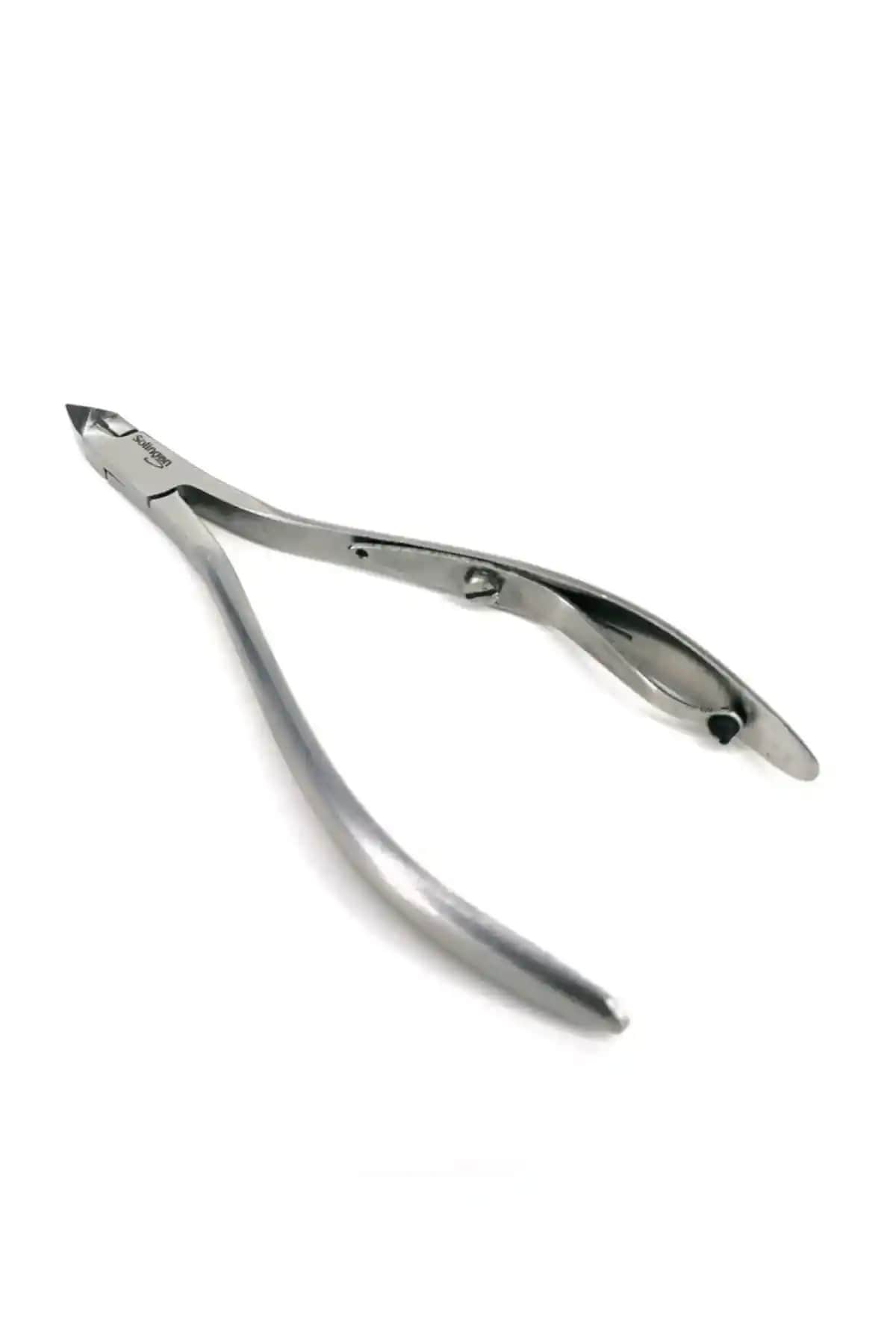 Solingen Manikür Et Pensi: Yüksek Kalite ve Dayanıklılık Sunan Profesyonel Araç