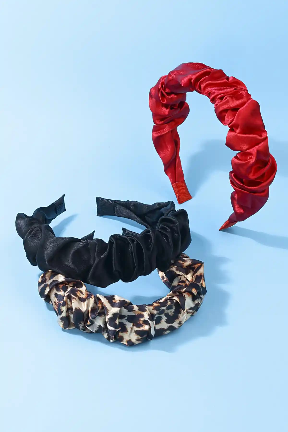 CSR Aksesuar 3'lü Büzgülü Saten Taç Seti: Zarif ve Kullanışlı Aksesuarlar