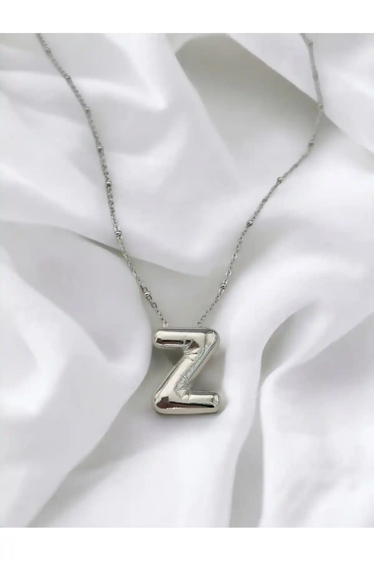 NV Jewelry Gümüş Balon Z Harf Kolye Şık ve Dayanıklı Tasarım Özellikleri