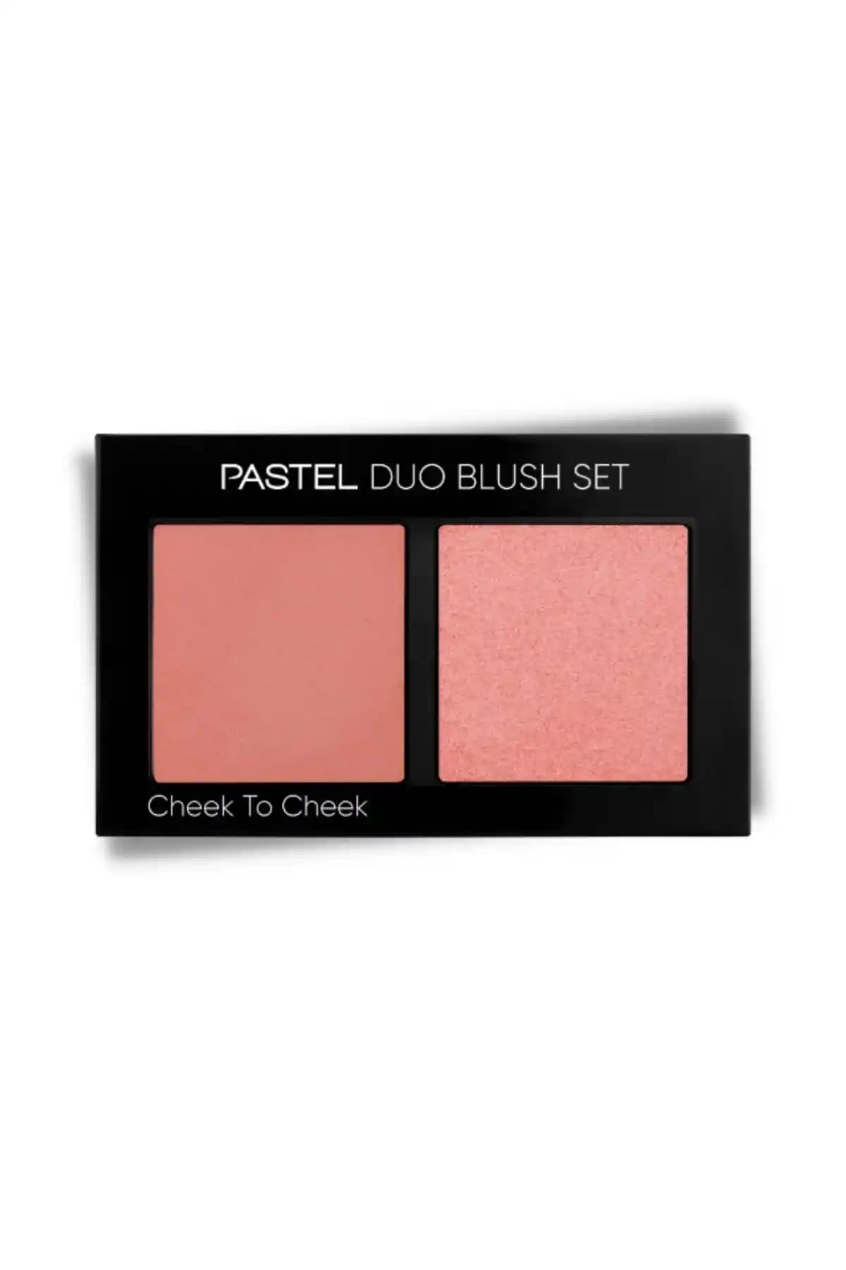Pastel Duo Blush Seti Hot Pink ile doğal ve parlak makyaj deneyimi sunar