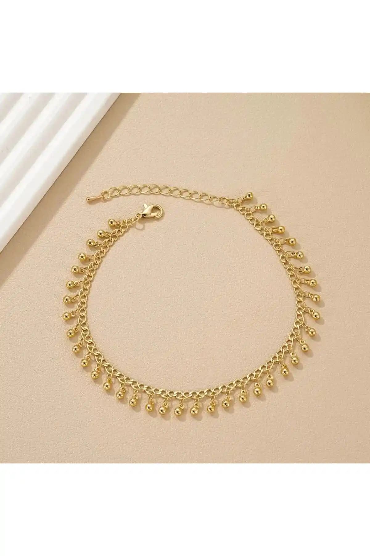 Şık Zincirli Zilli Ayak Halhalı: Estetik ve Konforlu Ayak Aksesuarları