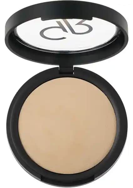 Golden Rose Mineral Pudra ve Flormar Stay Perfect Kapatıcı Karşılaştırması