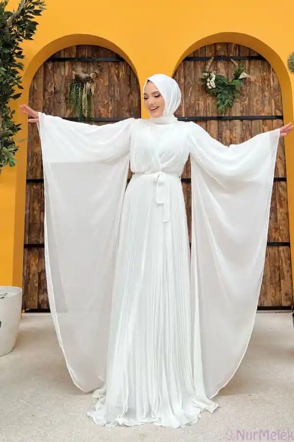 Abiye Makyajın Temel Özellikleri ve Uygulama İpuçları