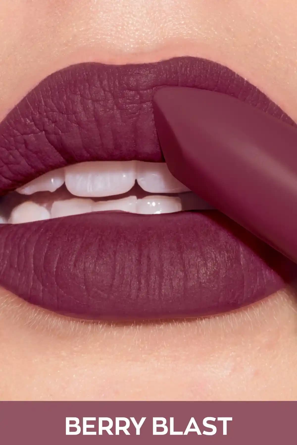 Avon Ultra Mat Ruj Serisi: Berry Blast ve Coffee Date Renkleri ve Özellikleri