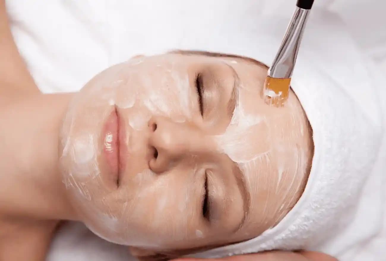 Cilt İçin Uygun Peeling Ürünü Seçimi ve Doğru Kullanım İpuçları