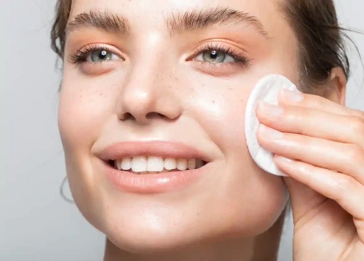 Cilt Tiplerine Uygun Tonik Seçimi ve Bakım Rehberi