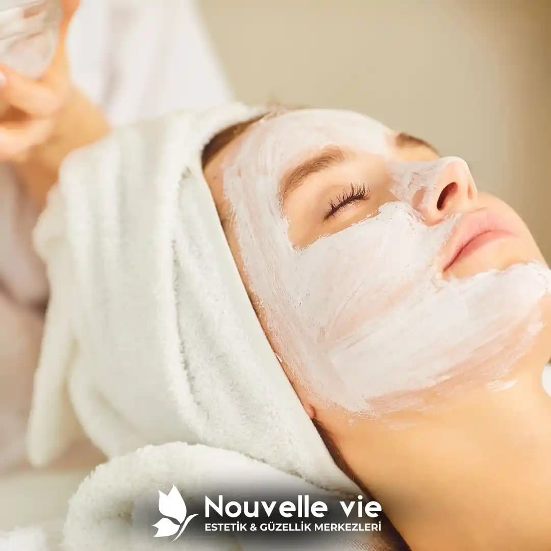 Doğal Denge ve Güzellik Arasındaki Bağlantı: Güncel Trendler ve Doğal Bakım Yöntemleri