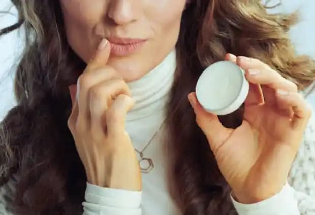 Doğal ve Etkili Dudak Bakımı Yöntemleri ve Ürünleri Rehberi