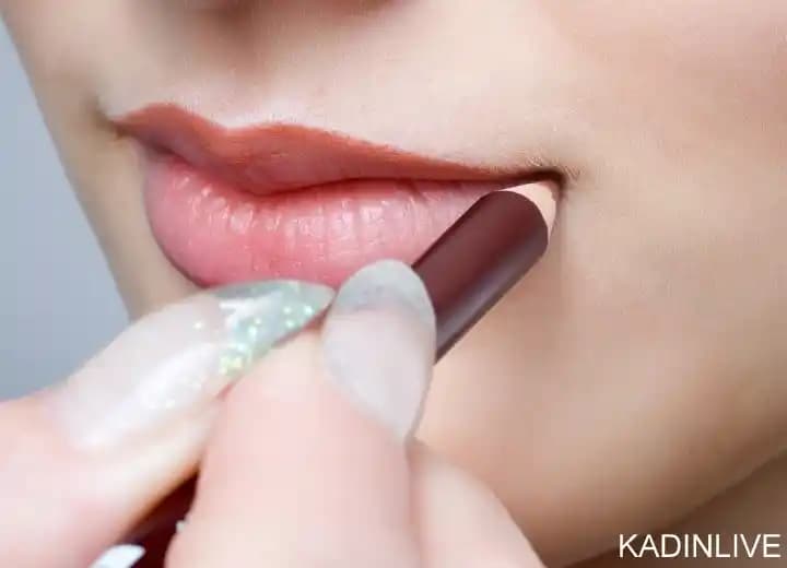 Dudakları Çekici Yapmanın Yolları: Doğal Güzellik ve Bakım İpuçları