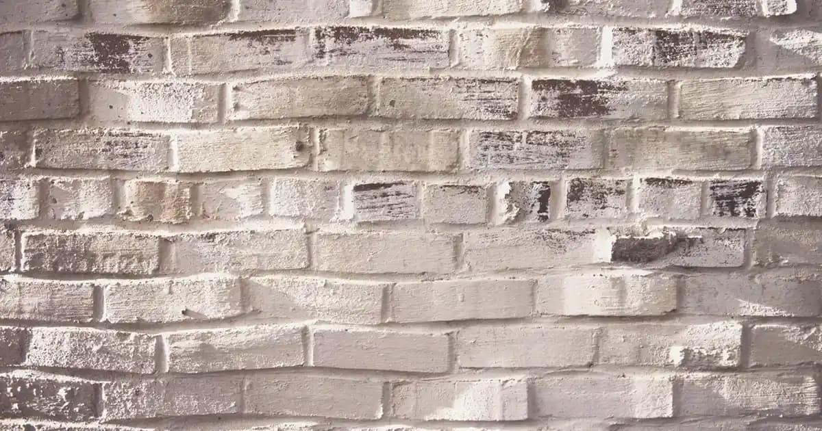 Etkili Tırnak Bakımı İçin Oje Çıkarıcı Seçimi ve Kullanımı Rehberi