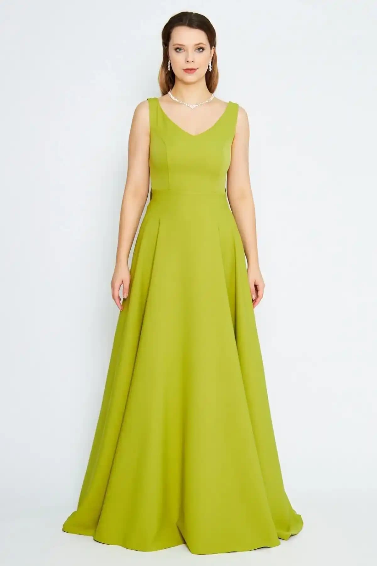 Fıstık Yeşili Oje Trendleri 2024: Doğallık ve Şıklığın Modern Yansıması