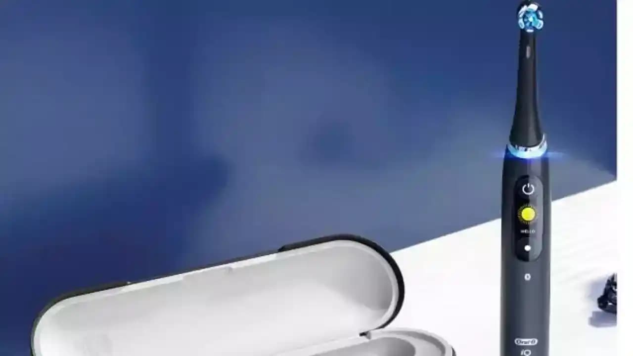Geleceğin diş bakım teknolojileri OLED ekranlar ve akıllı fırçalar ile yenilikler