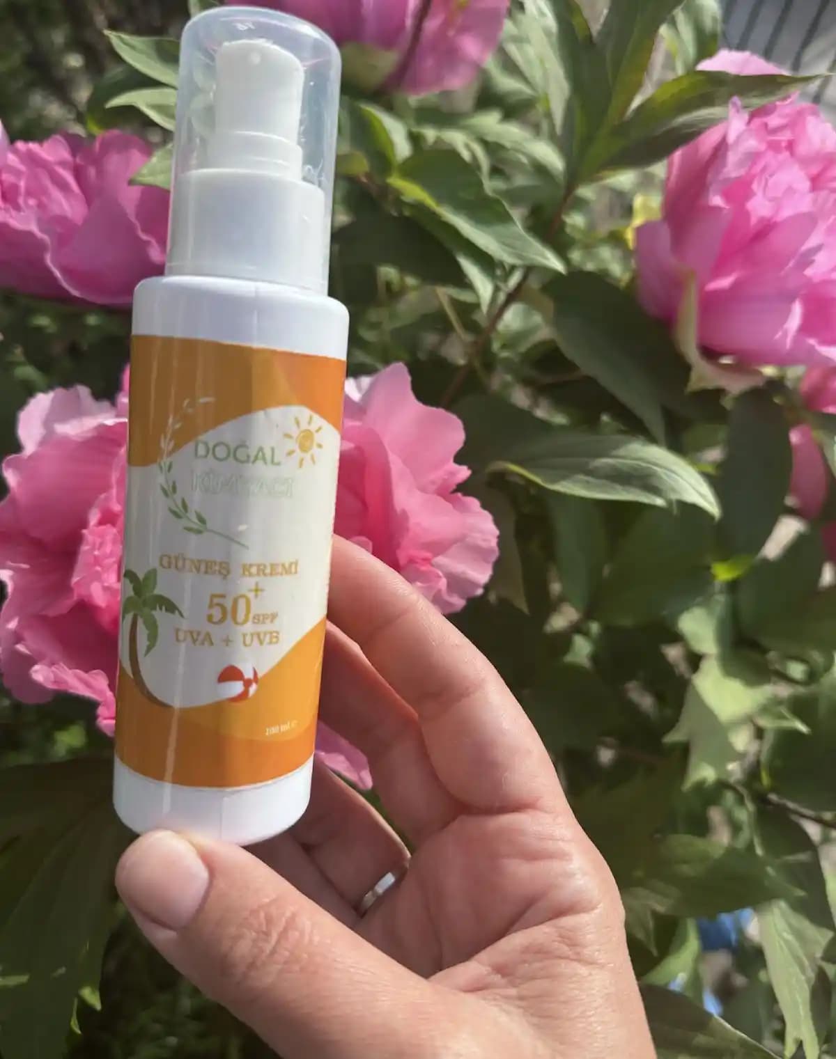 Güçlü ve Doğal Güneş Koruyucu Seçerken Dikkat Edilmesi Gerekenler