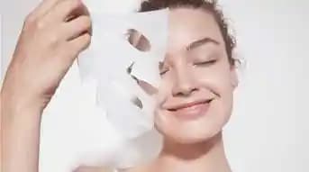 Günlük Cilt Bakımında Yüz Maskelerinin Rolü ve Farklı Formülleri Hakkında Bilgiler