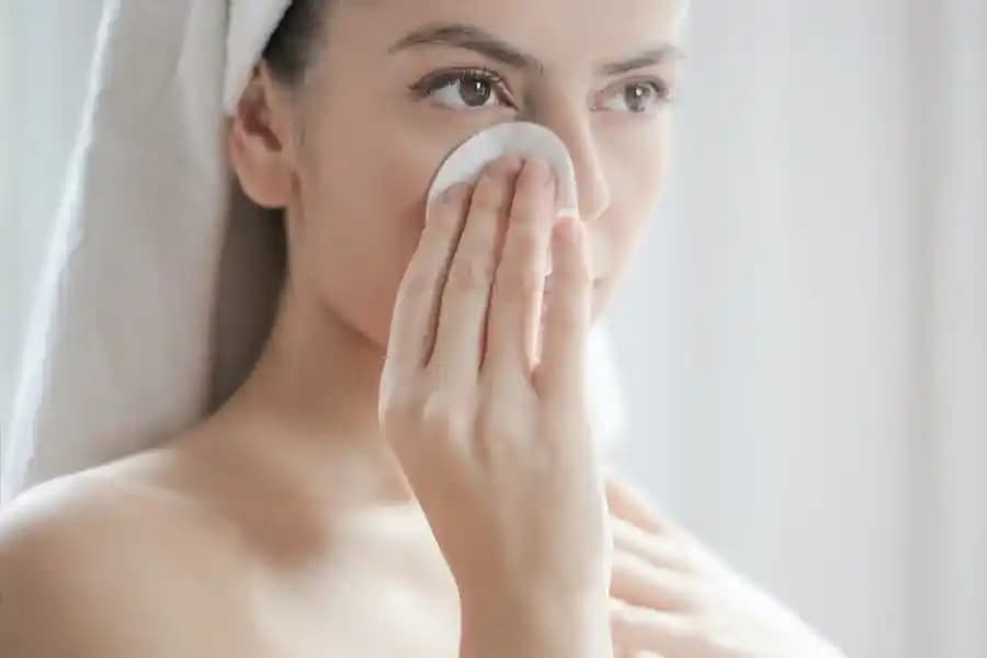 Hassas Ciltler İçin Güvenli ve Etkili Bakım Rehberi