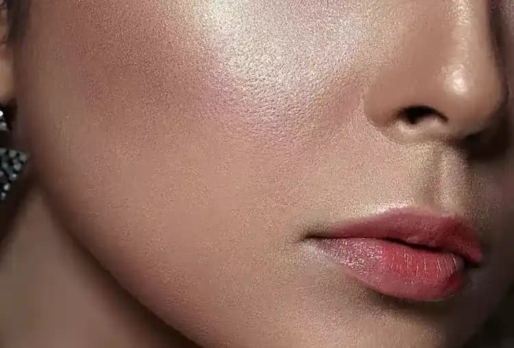 Işıltılı ve Doğal Görünüm İçin Allık Kullanımı ve Makyaj Trendleri