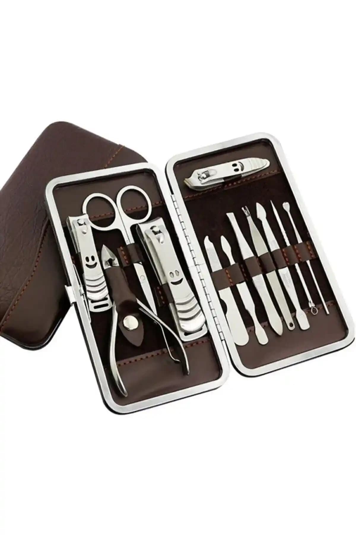 Kişisel Bakım İçin Manikür ve Pedikür Setleri: Sağlıklı ve Estetik Tırnak Bakımı