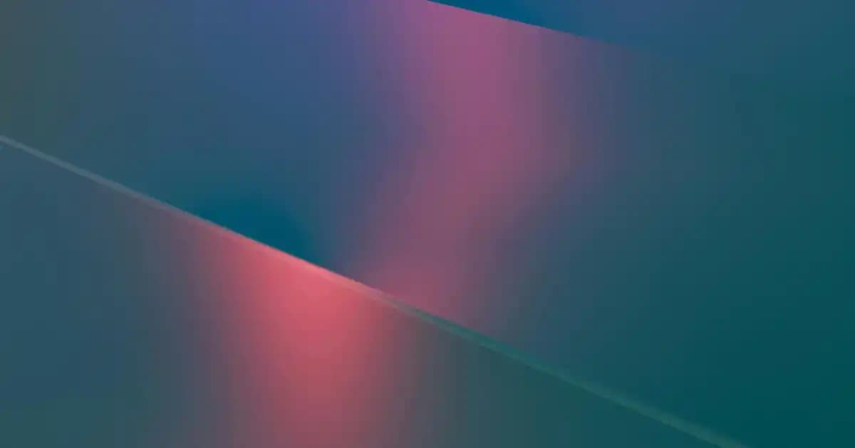 Maybelline Rujlarında Kalıcılık ve Renk Çeşitliliği: Uzun Süreli ve Çeşitli Tonlar