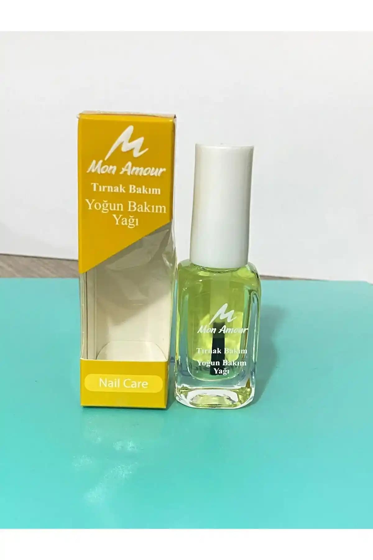 Omega Yağı İçeren Tırnak Bakım Ürünleri ile Sağlıklı ve Güçlü Tırnaklar