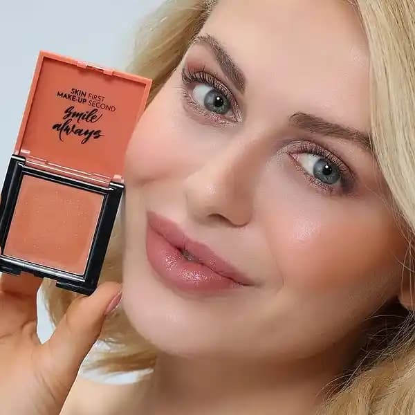 Pastel Allıklarla Doğal ve Canlı Bir Makyajın Sırları ve Uygulama İpuçları