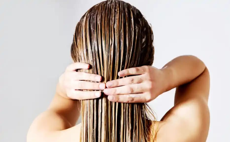 Pratik Saç Maskarası: Hızlı ve Etkili Renk ve Hacim Kazandıran Kozmetik Ürünleri