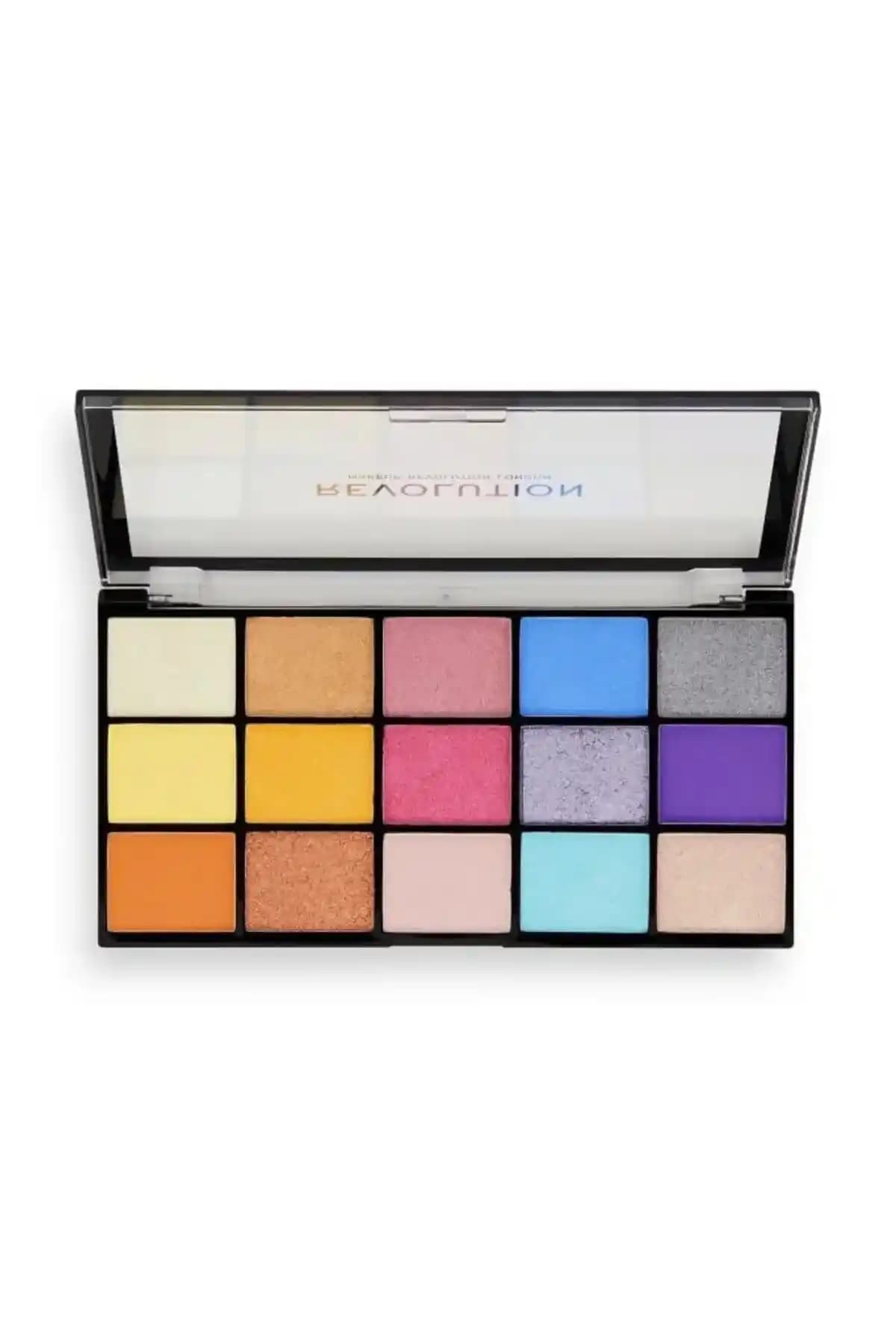 Renkli Far Paletleri ile Göz Makyajında Yaratıcılığı Artırmanın Yolları