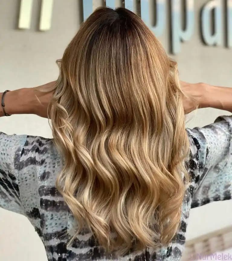 Saç Şekillendirmede Bukle Modası Güncel Trendler ve Teknikler