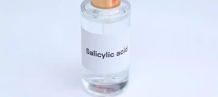 Salisilik Asidin Cilt Sağlığına Etkisi ve Güvenli Kullanım Yöntemleri