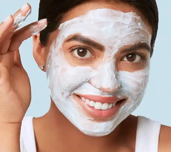 Soyulabilir Yüz Maskeleri: Cilt Temizliği ve Yenilenme İçin Yenilikçi Çözümler