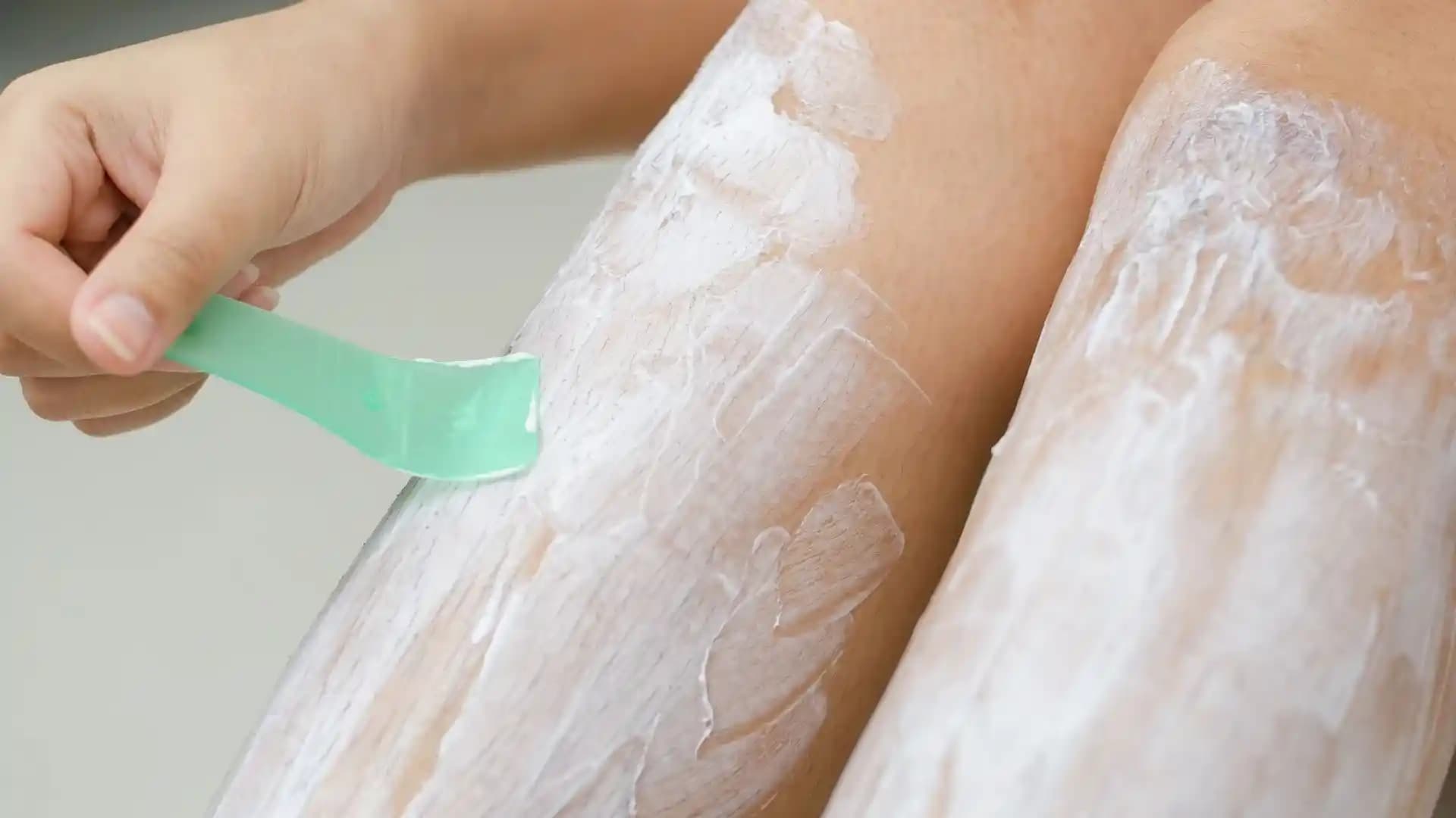 Tüy Dökücü Kremlerin Yan Etkileri ve Güvenli Kullanım Yöntemleri Rehberi