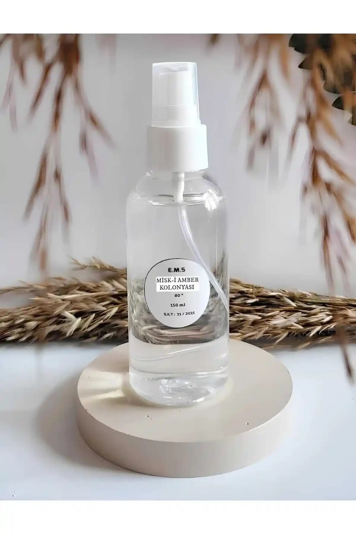 Zarif ve Kalıcı Amber Kolonyası: Estetik ve Kalite Bir Arada Türk Kültürünün Modern Yorumları