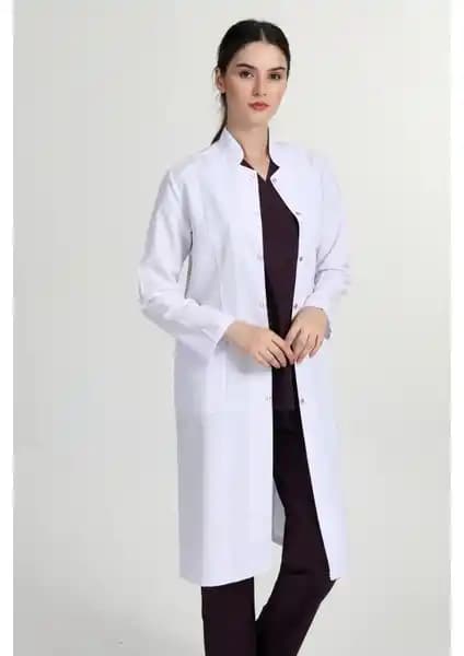 Başak Önlük ve Safa Forma Kadın Doktor Önlüğü Karşılaştırması ve Seçim Rehberi