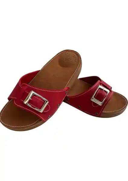 Kadın Terlikleri Karşılaştırması: Topuk Dikeni ve Antibakteriyel Modellerin Özellikleri