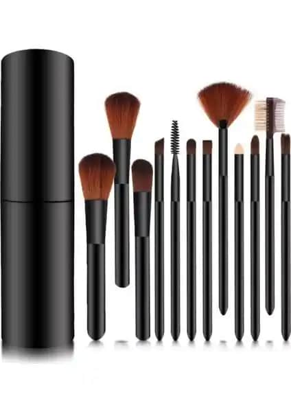 Makyaj Fırça Setleri Karşılaştırması: 12'li Siyah ve 13'lü Pembe Setlerin Özellikleri