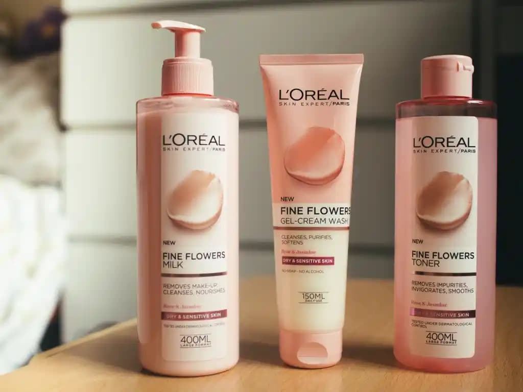 Çiçek Özlü Cilt Yenileyici Ürünlerin Günümüzdeki Yeri ve Özellikleri