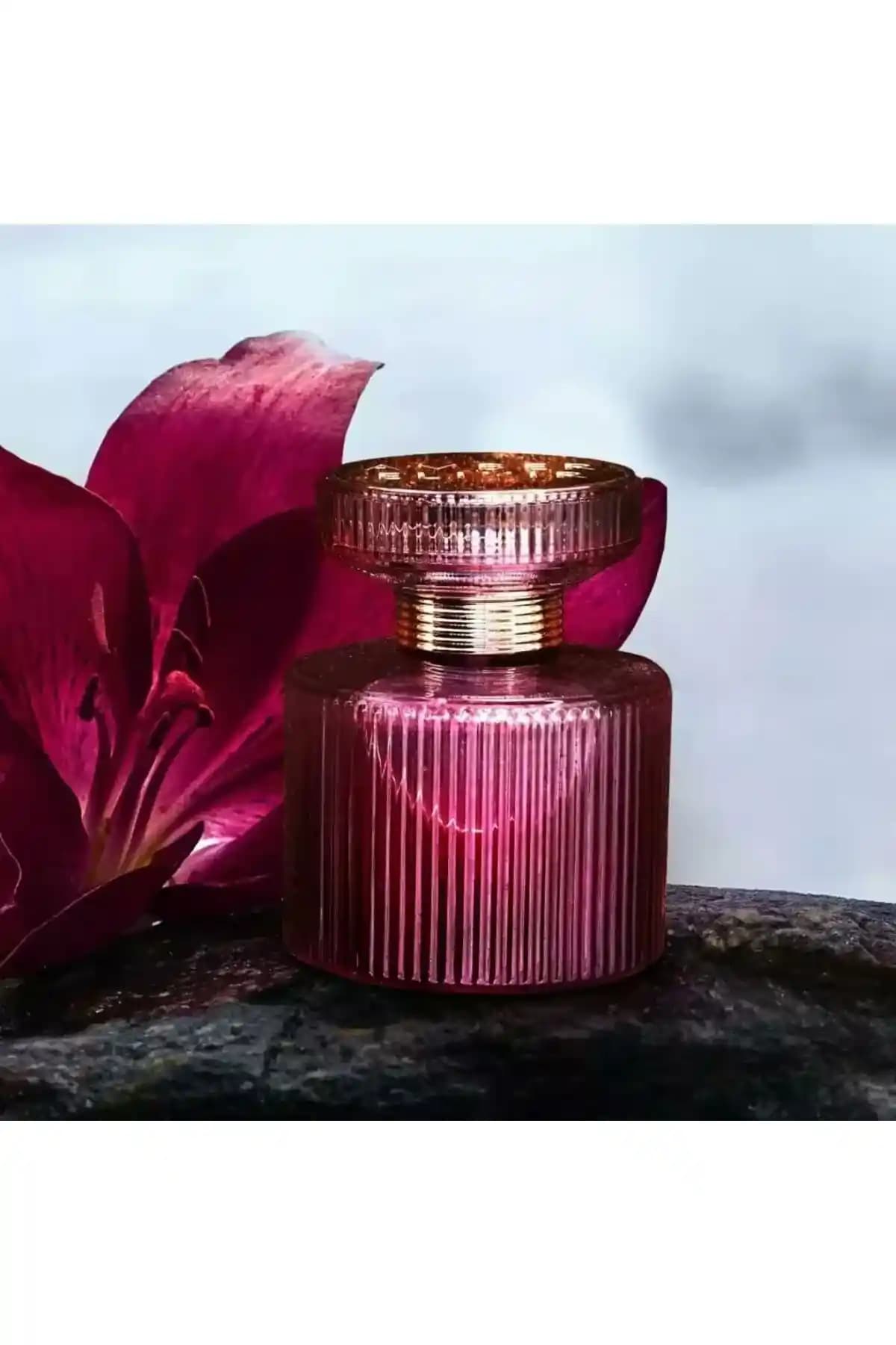 Oryantal Edp Kadın Parfümleri: Kalıcı ve Çekici Kokuların Özellikleri ve Öne Çıkan Markalar