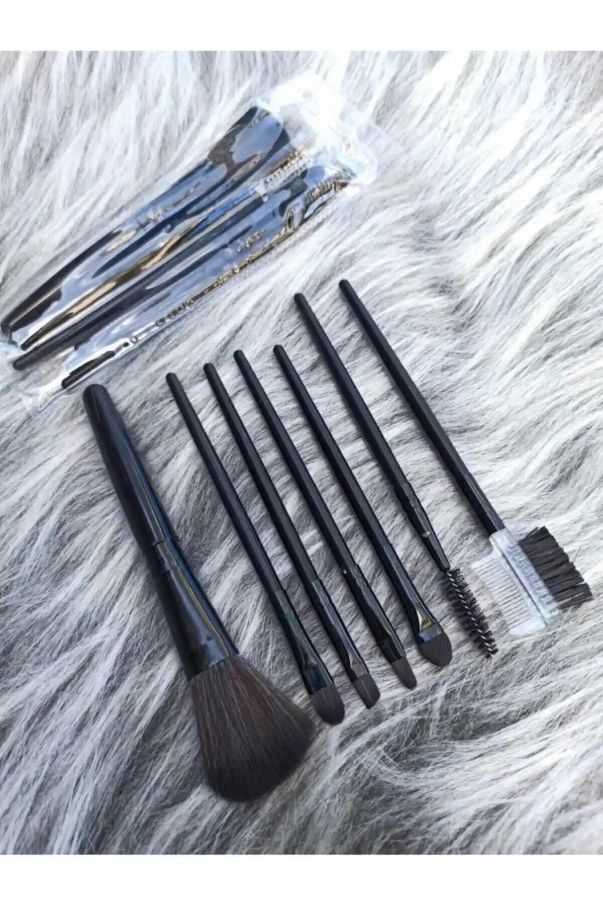 Artskin 7'li Makyaj Fırça Seti: Kaliteli ve Çok Amaçlı Profesyonel Makyaj Araçları