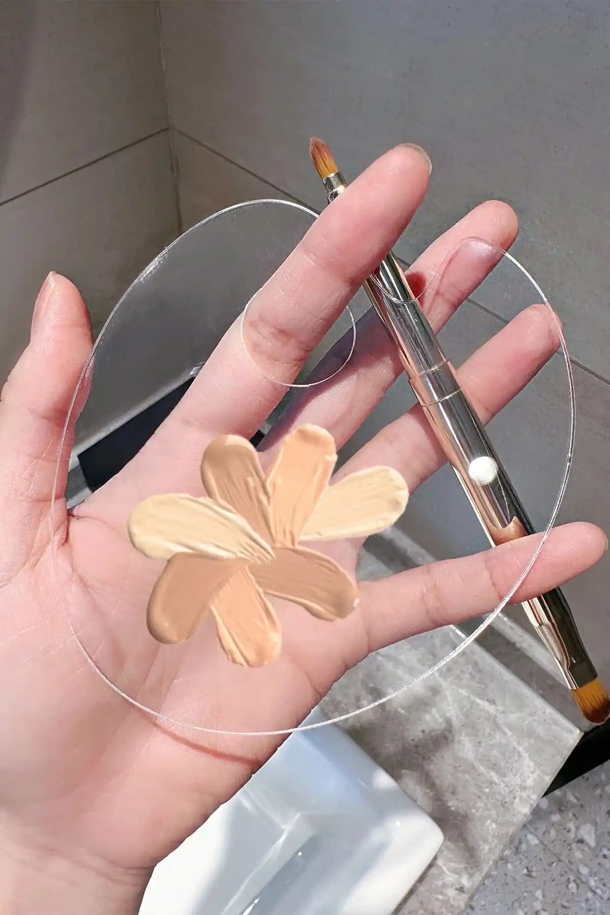 Bahels Beauty Şeffaf Fondöten Paleti: Pratik ve Ergonomik Makyaj Düzenleme Çözümü