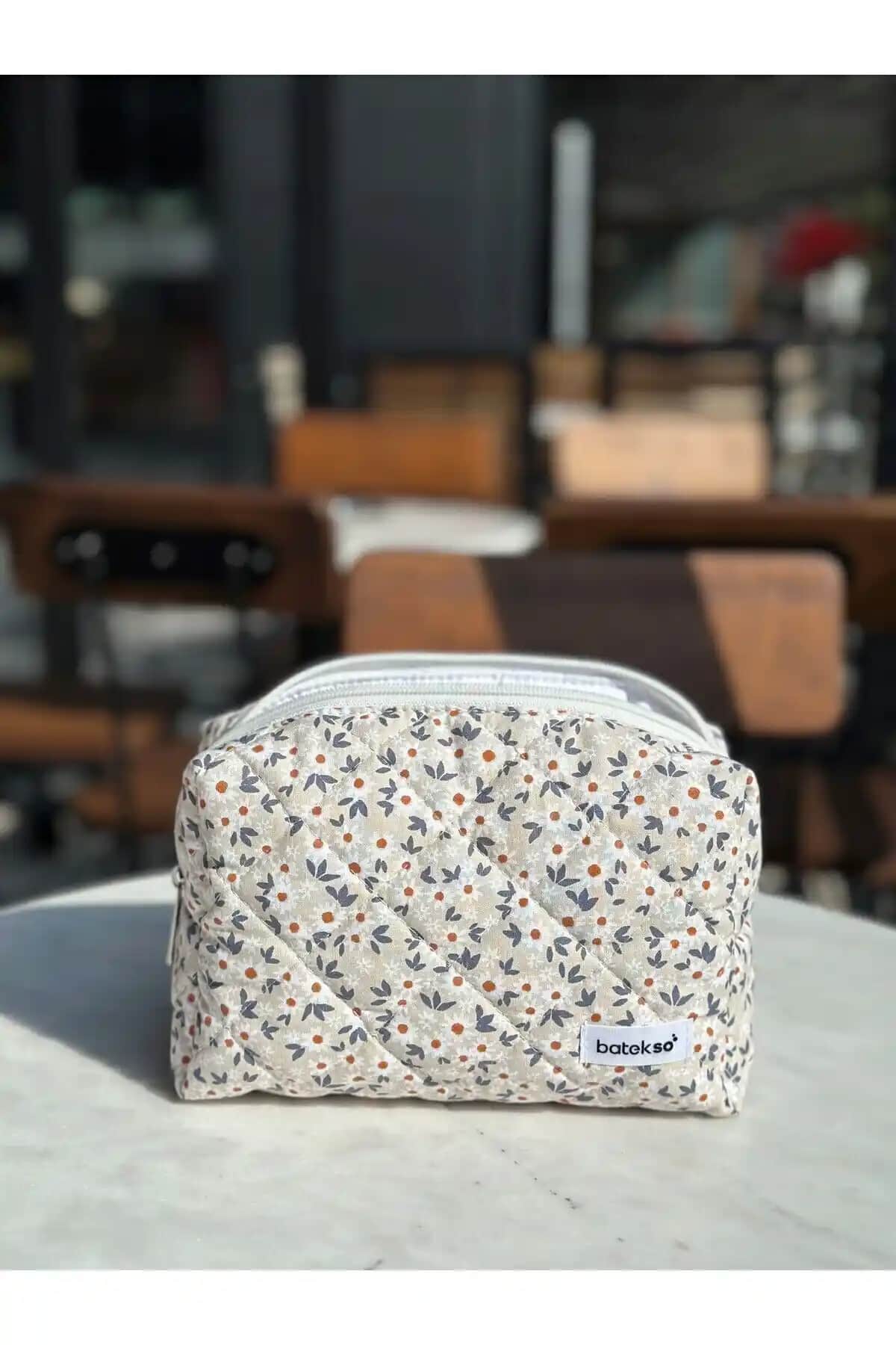 Batekso Makyaj Çantaları Karşılaştırması: Papatya ve Çiçek Deseni Modelleri
