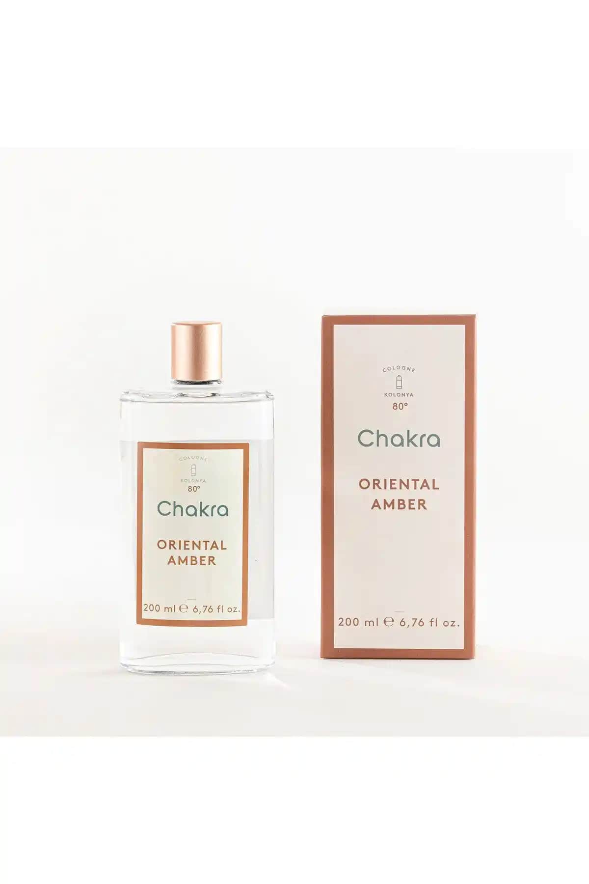 Chakra Kolonya 200 ml Oriental Amber: Şık Tasarımı ve Kalıcı Kokusu ile Günlük Kullanım İçin