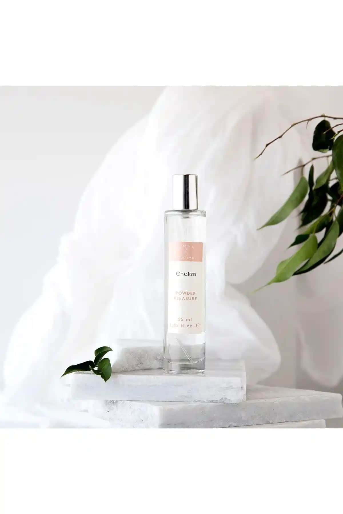 Chakra Powder Pleasure ve Sansiro Beauty Romance Vücut Spreyi Karşılaştırması