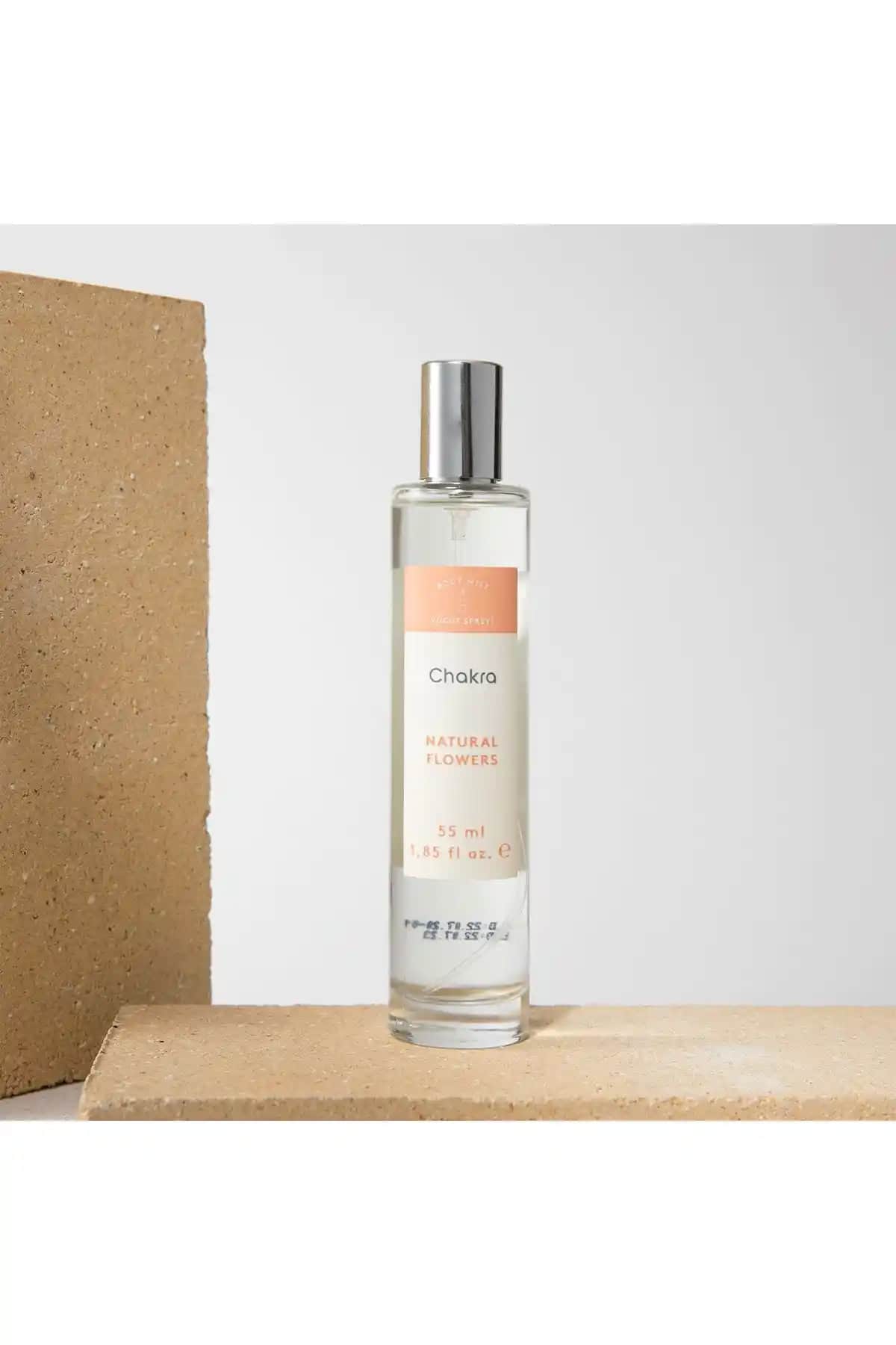 Chakra Vücut Spreyi Karşılaştırması: Natural Flowers ve Powder Pleasure Ürünleri