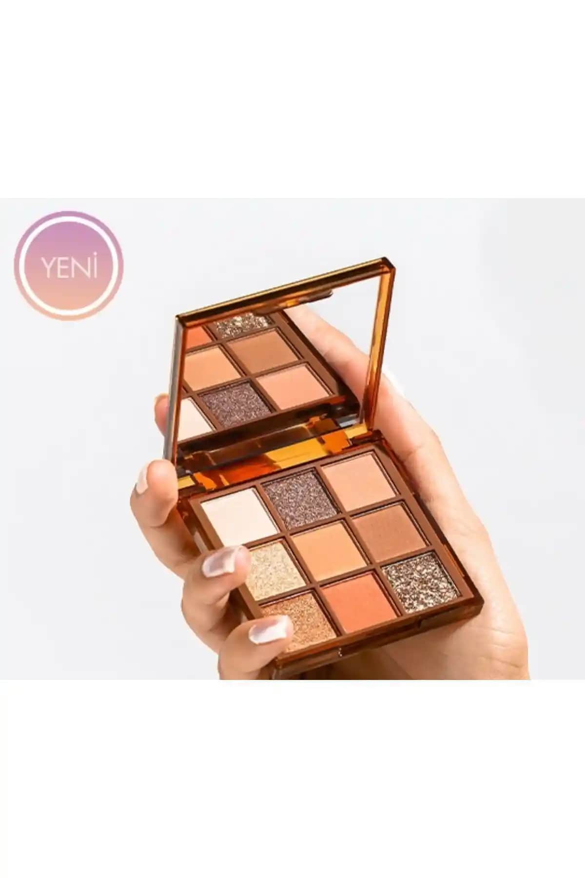 Farmasi Oasis Collection Desert Sands ve Peach Bite Yüz Paleti Karşılaştırması