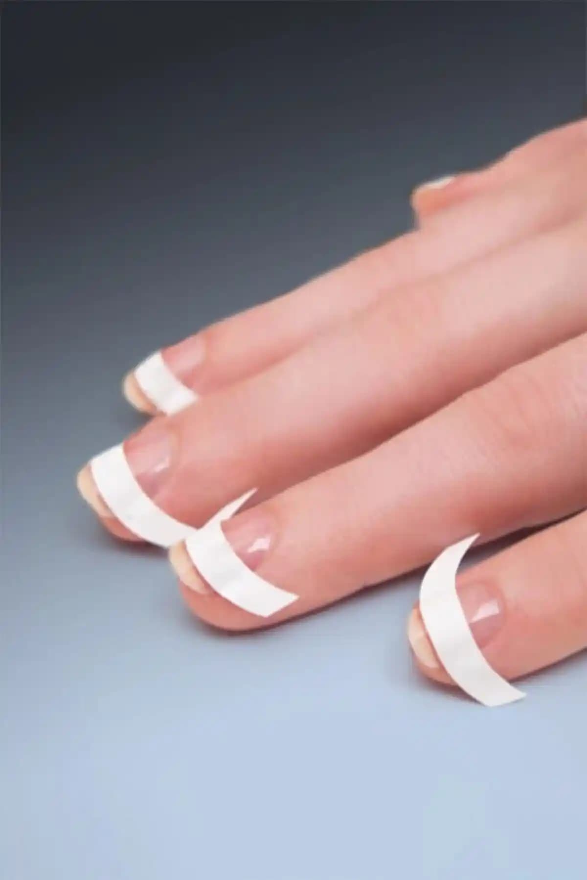 French Tırnak Oje Bandı: Kolay ve Estetik French Manikür İçin Pratik Çözüm