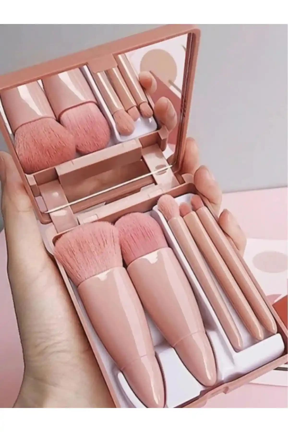 Makyaj Fırça Setleri Karşılaştırması: AcarlarTicaret ve MUJGAN Modelleri