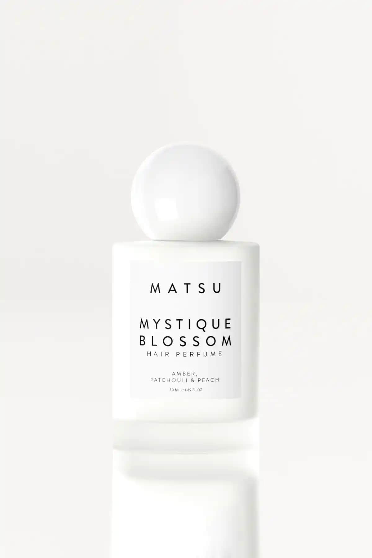 Matsu Mystique Blossom Saç Parfümü: Kalıcı ve Mistik Çiçek Kokusu ile Büyüleyici Deneyim