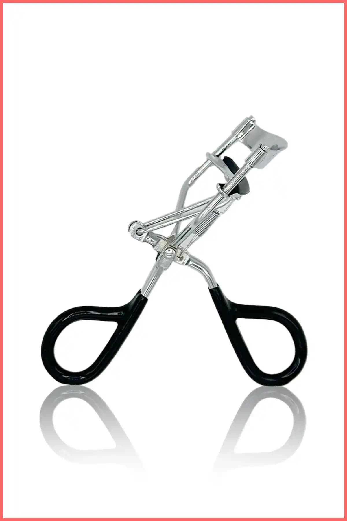 New Well Kirpik Kıvırıcı ile Doğal ve Uzun Süre Kıvrık Göz Bakışları